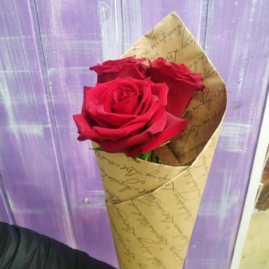 Букет «3 красные розы» - фото 4